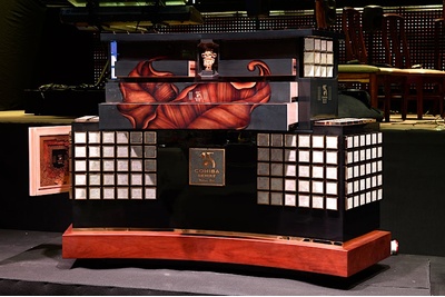 Behike phá kỷ lục Humidor được bán với giá gần 5 triệu đô la tại Cuba