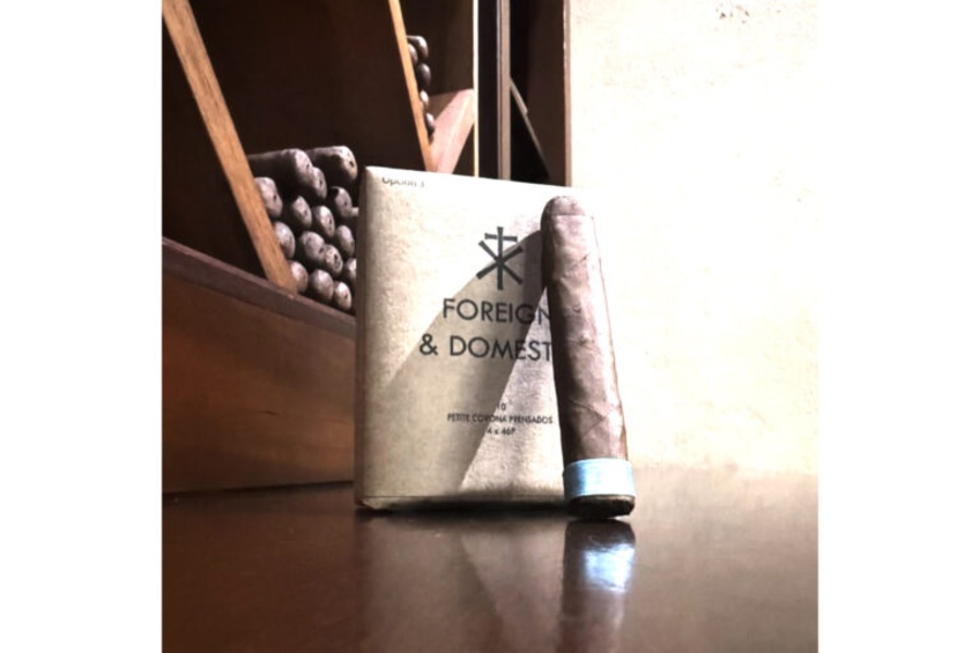 RoMa Craft Tobac công bố 2 loại xì gà mới CroMagnon PA Blockhead và CRAFT Maquette Foreign & Domestic.