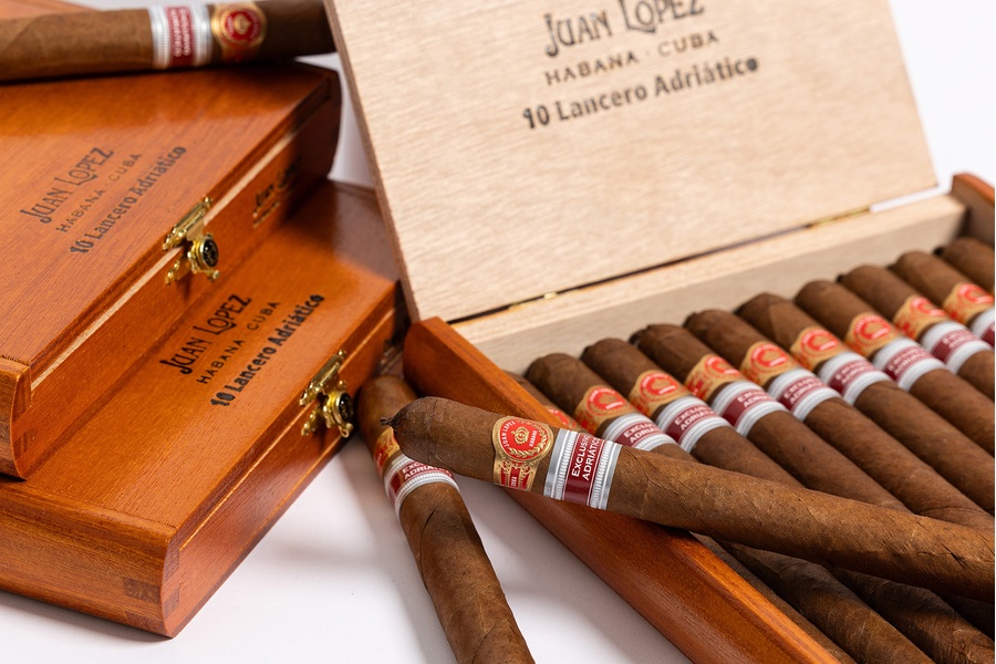 Juan López Lancero Adriático Edición khu vực được phát hành
