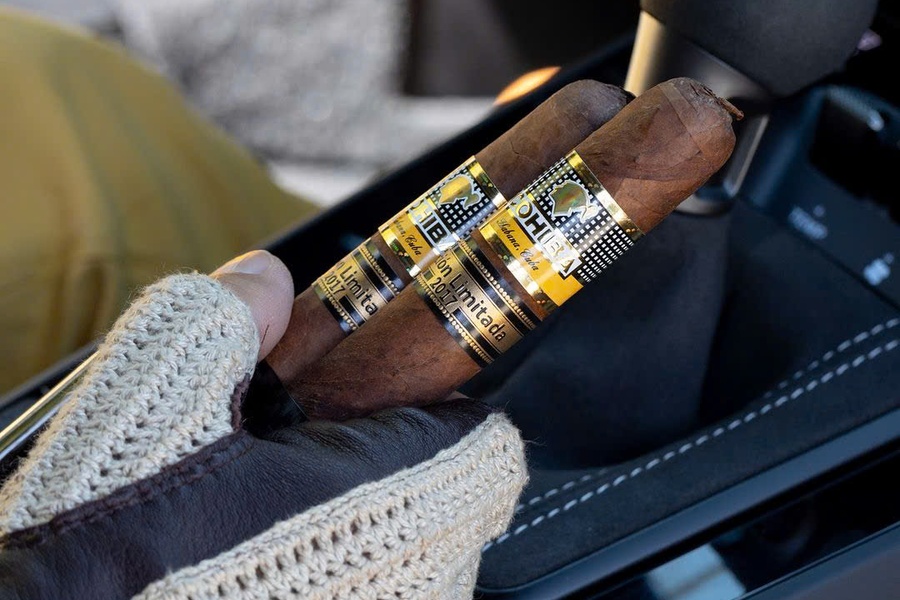 Xì Gà Cohiba Giá Bao Nhiêu 1 Điếu? Bảng Giá Mới Nhất 2025