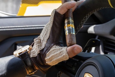 Xì Gà Cohiba Giá Rẻ – Trải Nghiệm Đẳng Cấp Cuba Với Giá Hợp Lý