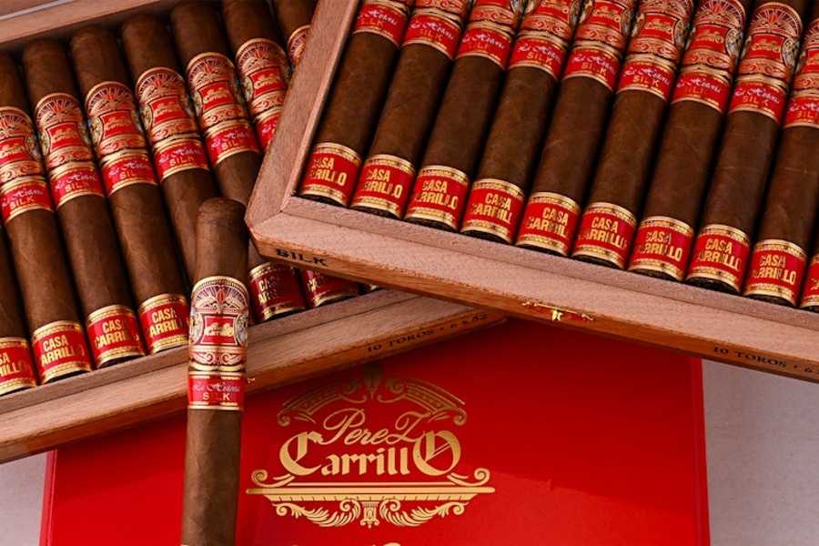 Casa Carrillo mở rộng dòng La Historia bằng lụa