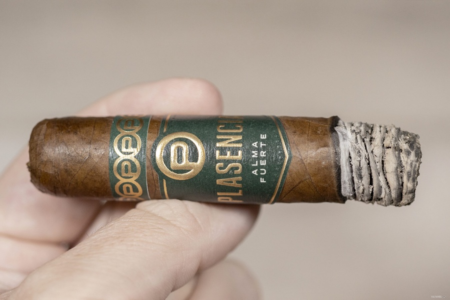 Review Đánh giá xì gà: Plasencia Alma Fuerte Colorado Claro Robusto Corto
