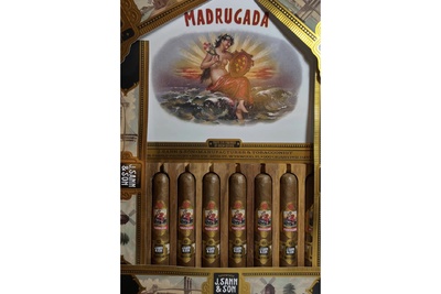 Jonathan Drew Hé Lộ Dự Án Mới: J. Sann & Sons “Madrugada”