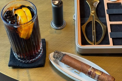 Vì Sao Xì Gà Cuba Nổi Tiếng? Lý Giải Sức Hút Vượt Thời Gian Của "Vua Xì Gà"