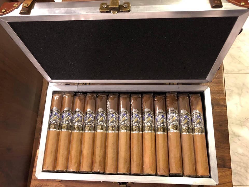 Xì gà Gurkha Pan American Limited - Hộp 25 điếu