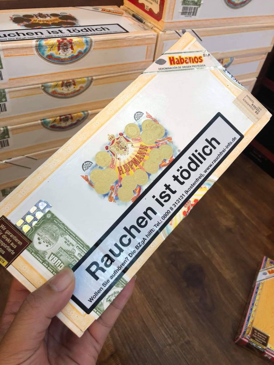 Xì gà H. Upmann Half Corona - Hộp 25 Điếu