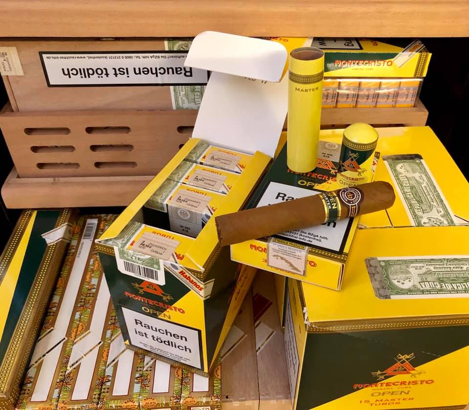 Xì gà Montecristo Open Master Tubos - Hộp 3 điếu