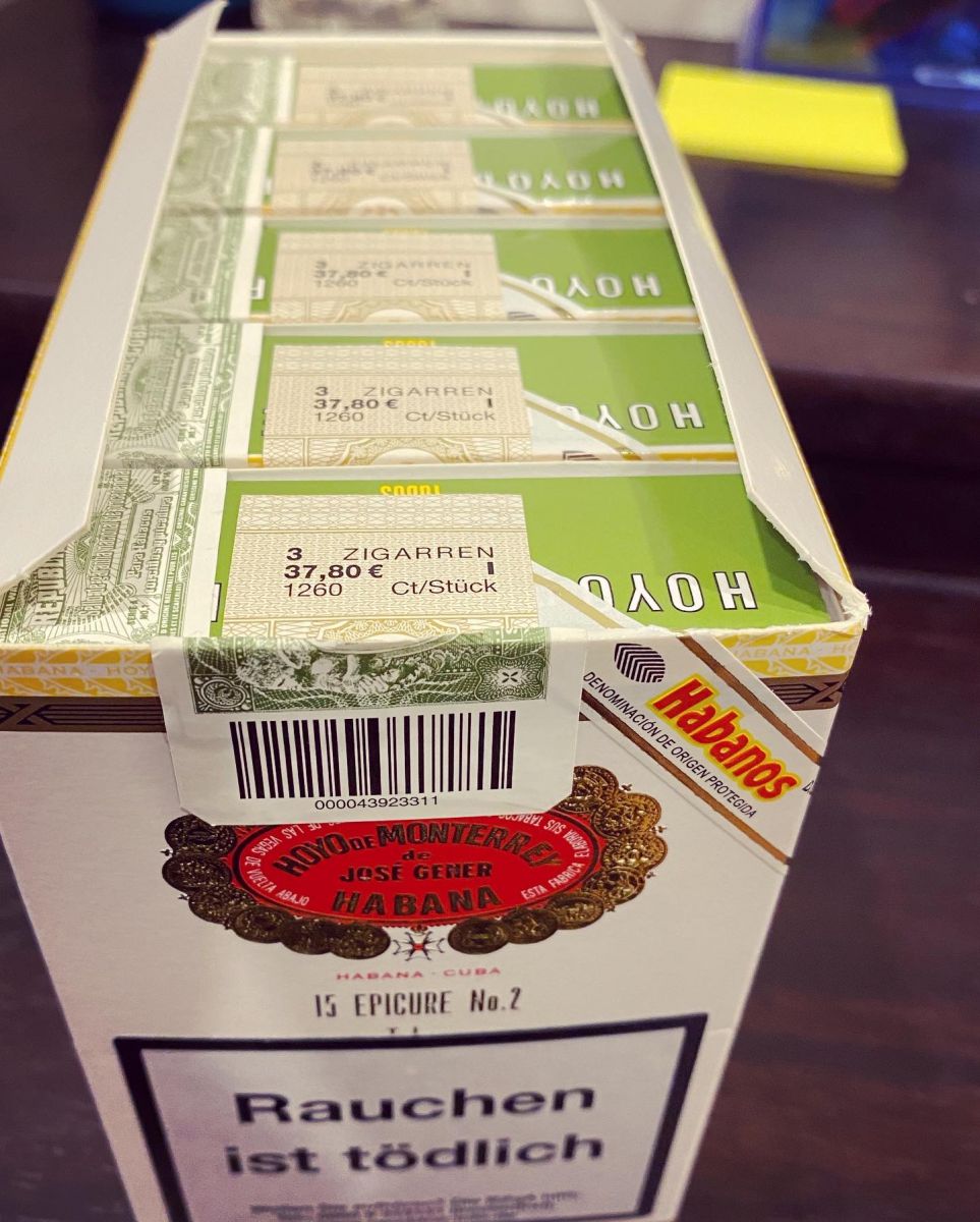 Xì gà Hoyo de Monterrey Epicure No.2 Tubos - Hộp 3 điếu