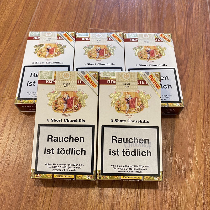 Xì gà Romeo Y Julieta Short Churchills Tubos - Hộp 3 điếu