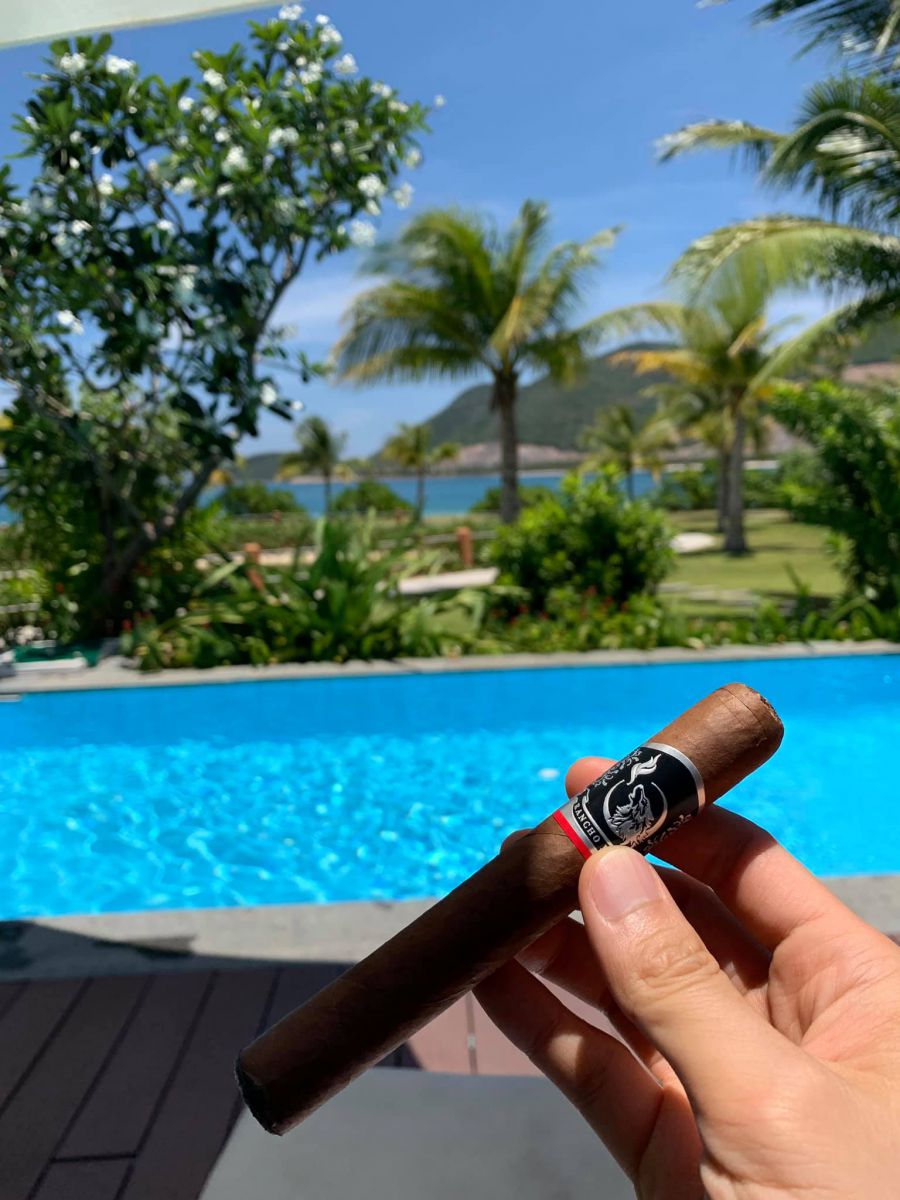 Xì gà Rancho Luna Habano Toro - Hộp 20 điếu