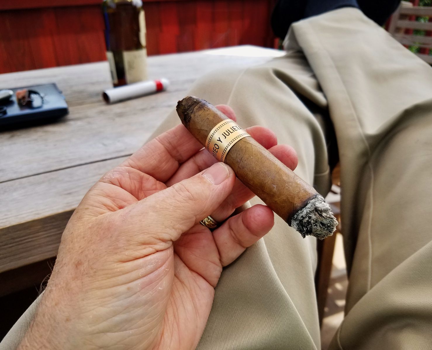 Xì gà Romeo y Julieta 1875 Numero Dos - Hộp 10 điếu