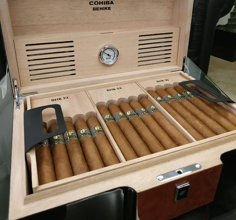 Xì gà Cohiba Behike Humidor Hộp 30 điếu