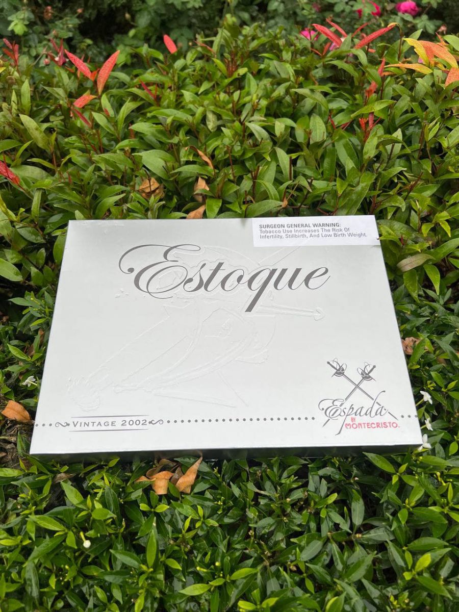 Xì gà Montecristo Espada Estoque - Hộp 10 điếu
