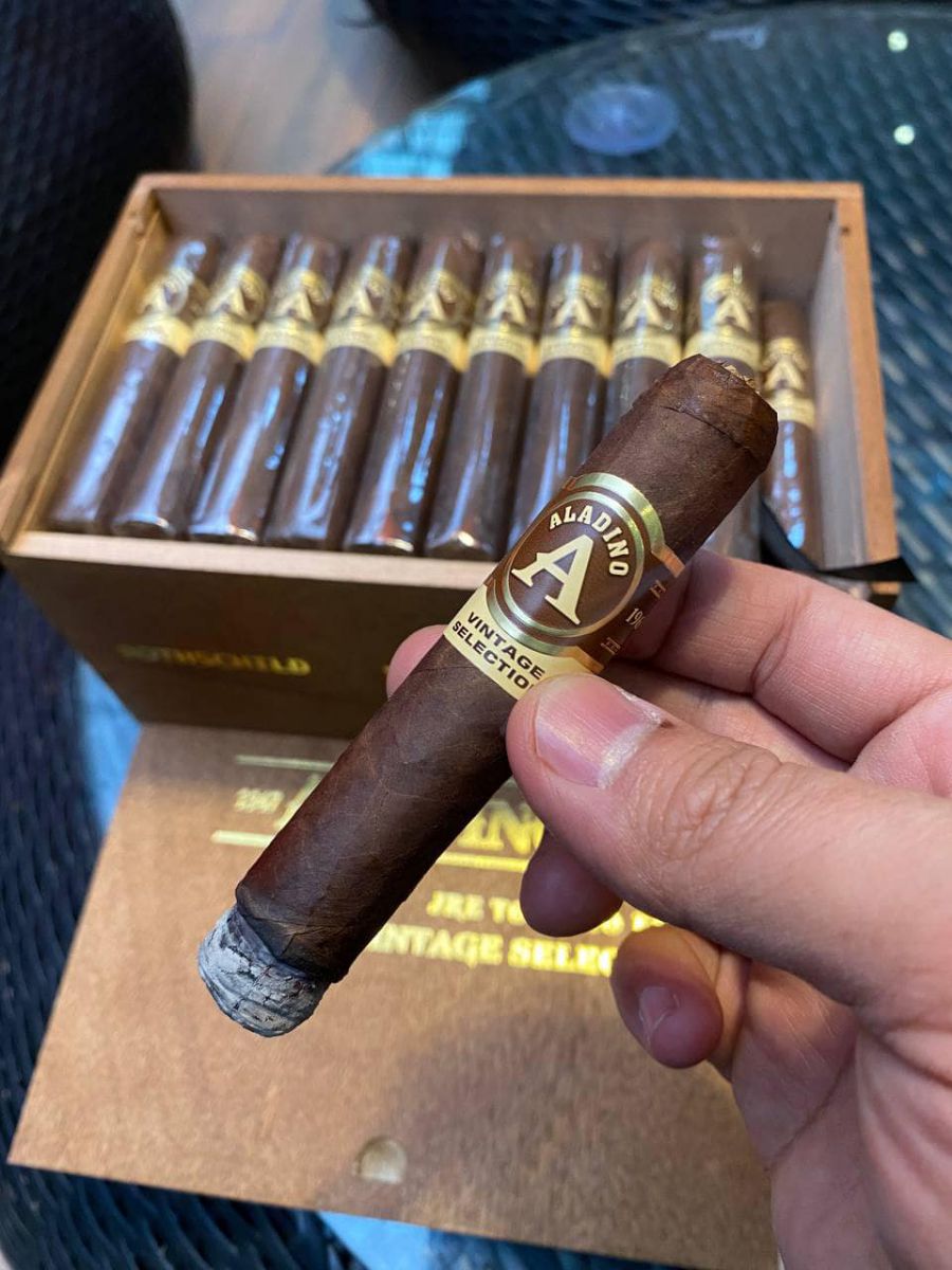 Xì gà Aladino Habano Rothschild Vintage Selection - Hộp 50 điếu