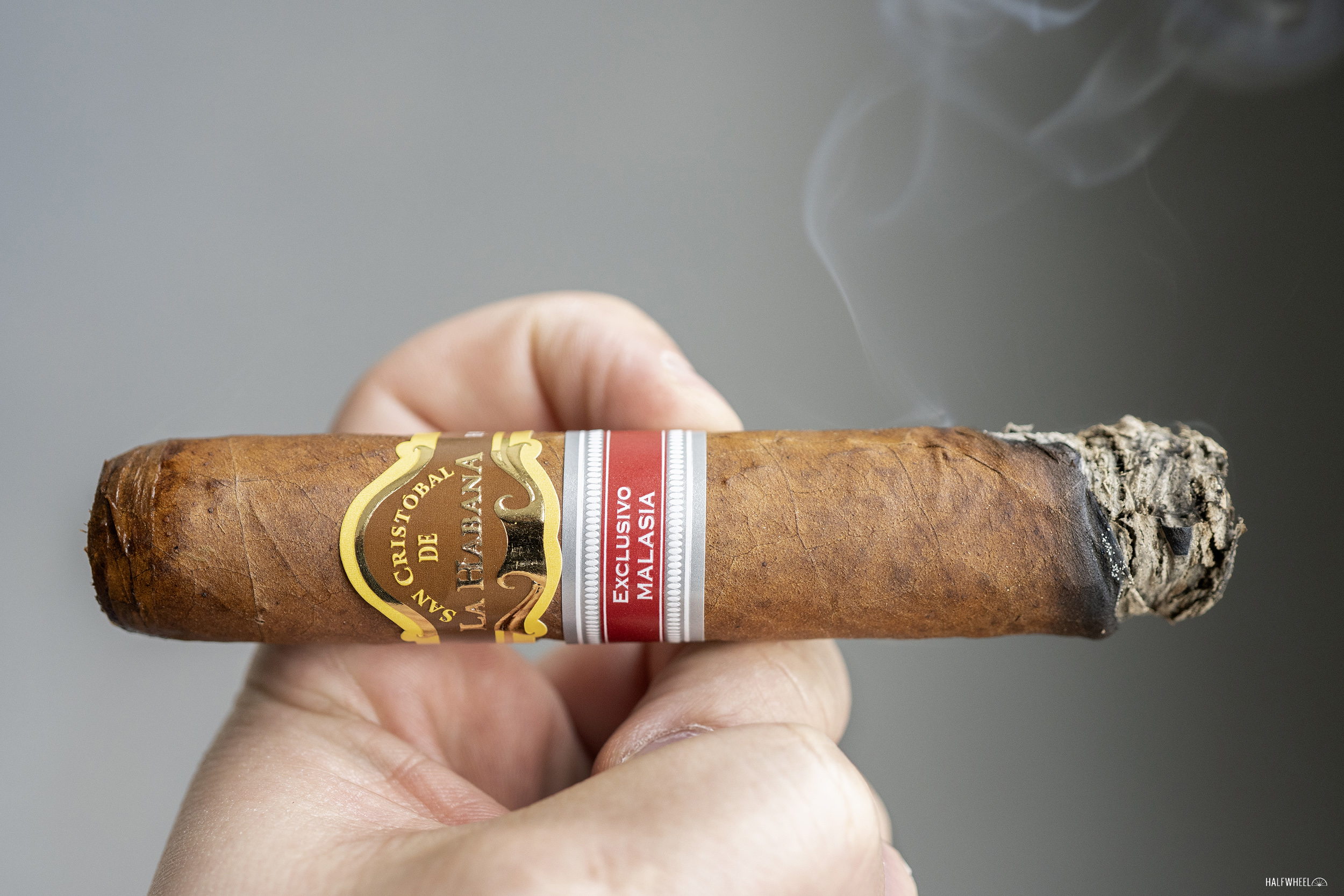 Cách thưởng thức xì gà SAN CRISTOBAL DE LA HABANA