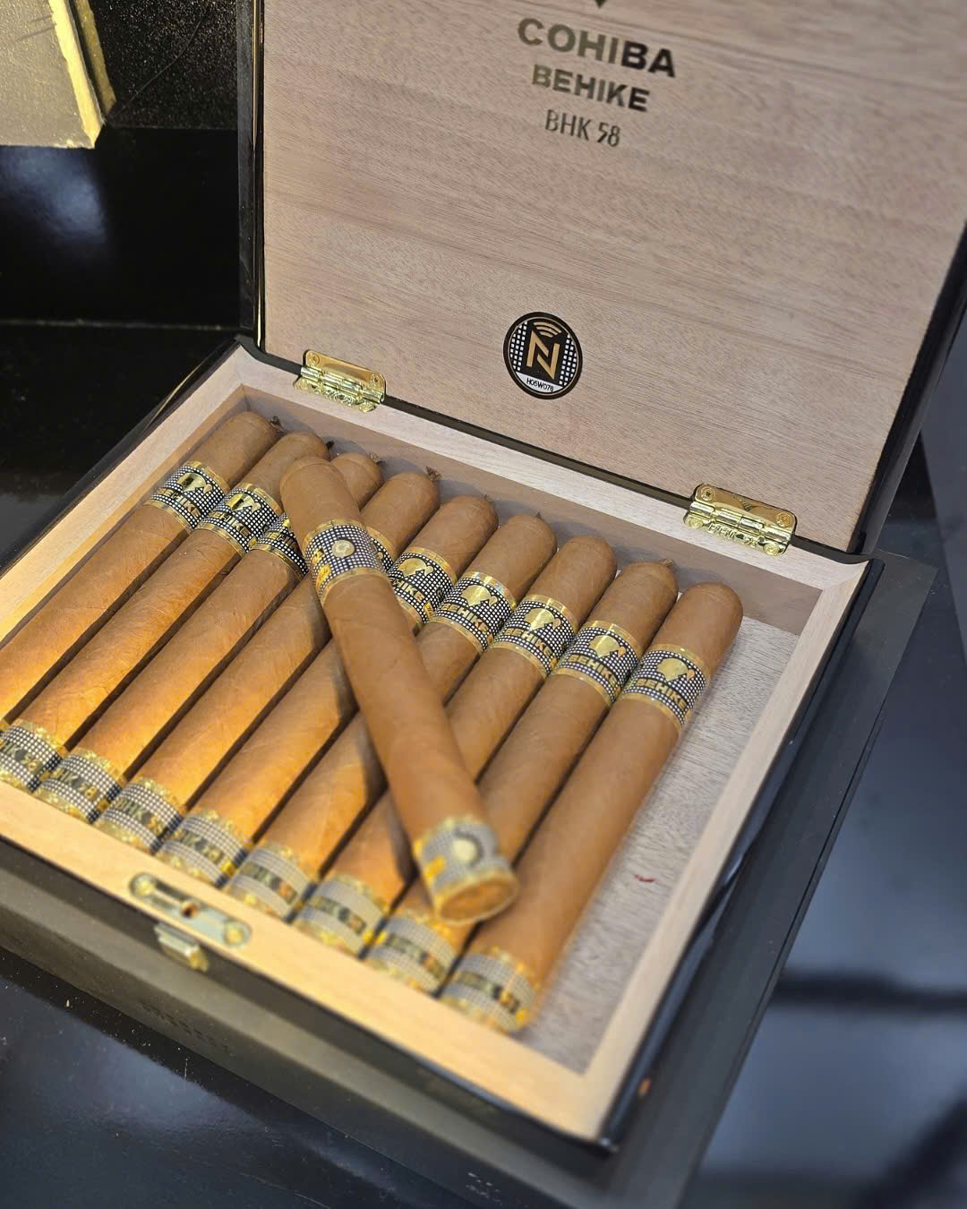 Xì Gà Cohiba Behike 58 - Hộp 10 điếu