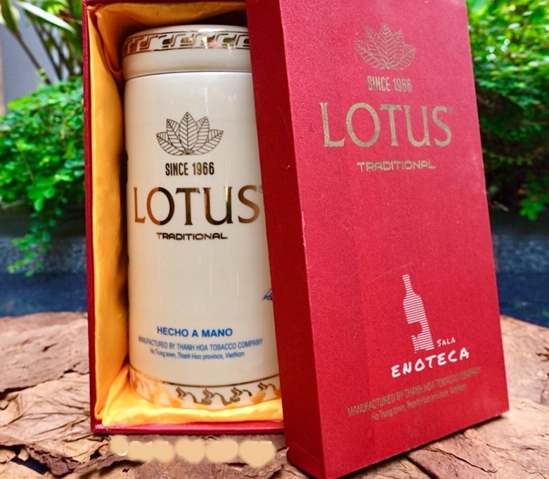 Xì Gà LOTUS TRADITIONAL Hộp Sứ 12 Điếu