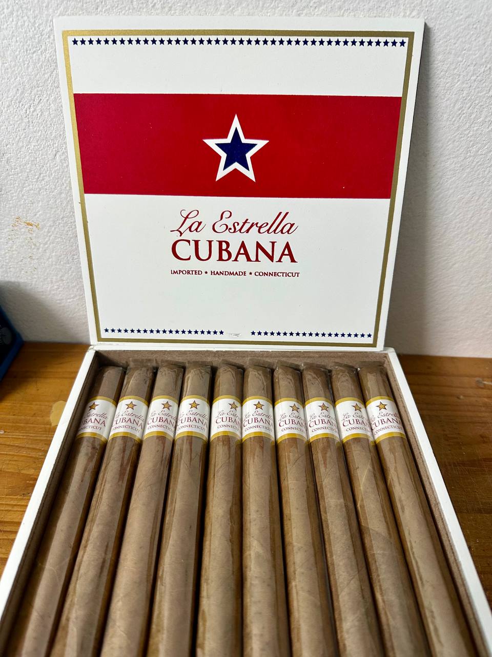 Xì Gà La Estrella Cubana Habano Churchill