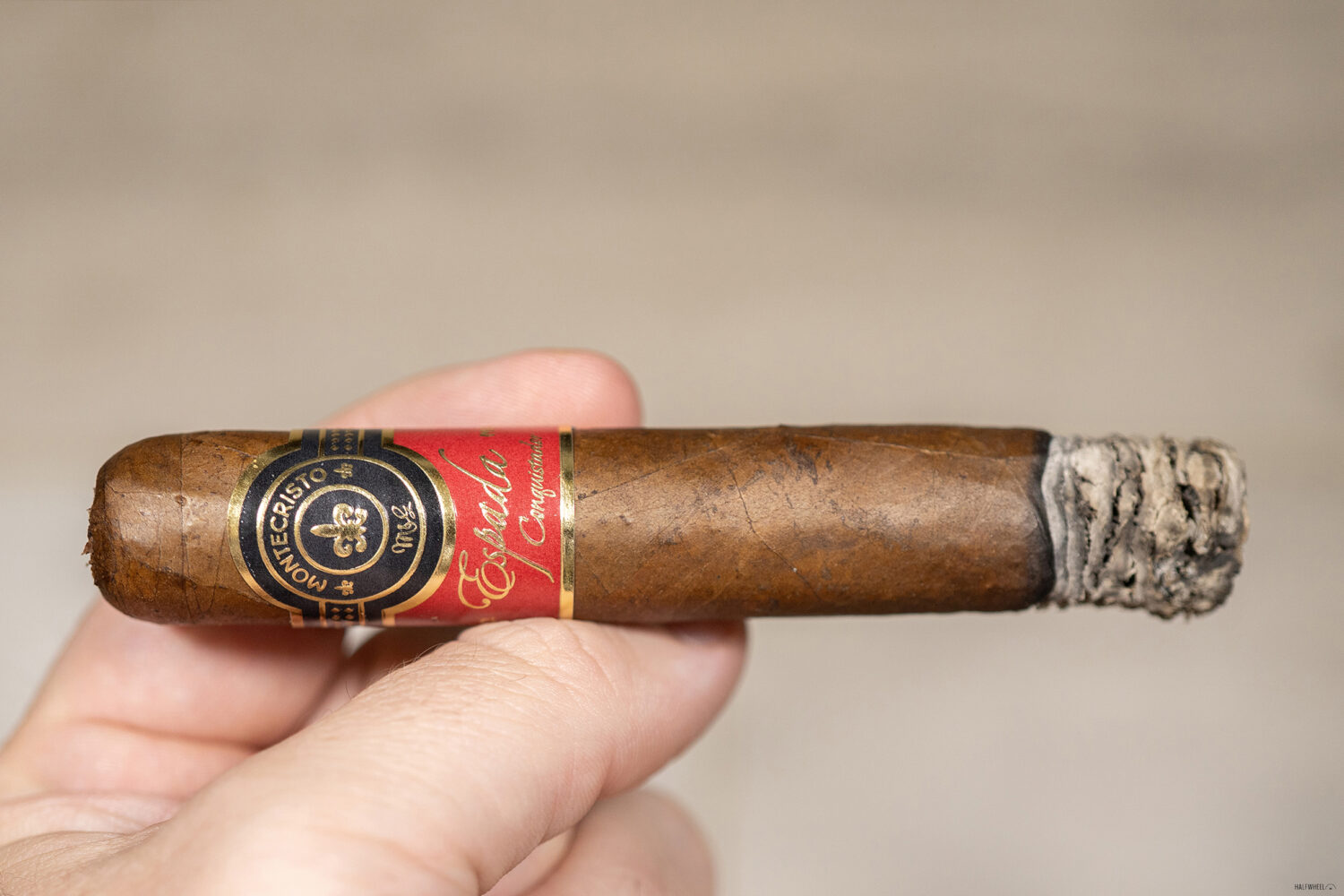 Xì Gà Montecristo Espada Conquistador Ricasso