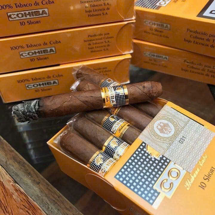 Giải Đáp Thắc Mắc: Xì Gà Cohiba Short Hút Trong Bao Lâu Là Lý Tưởng?