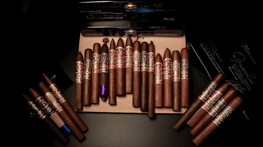 Phiên bản Opus22 năm 2025 chính thức được bán ra.