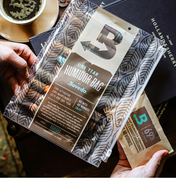 Túi giữ ẩm xì gà giúp dễ dàng mang đi du lịc